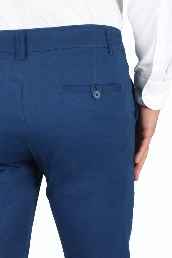 Pantalón Chino Color Azul Plúmbago Slim Fit De Algodón Para Hombre